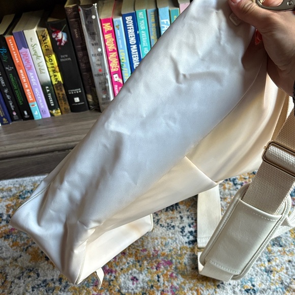 Beis north south cream Tote Bag - Picture 8 of 15